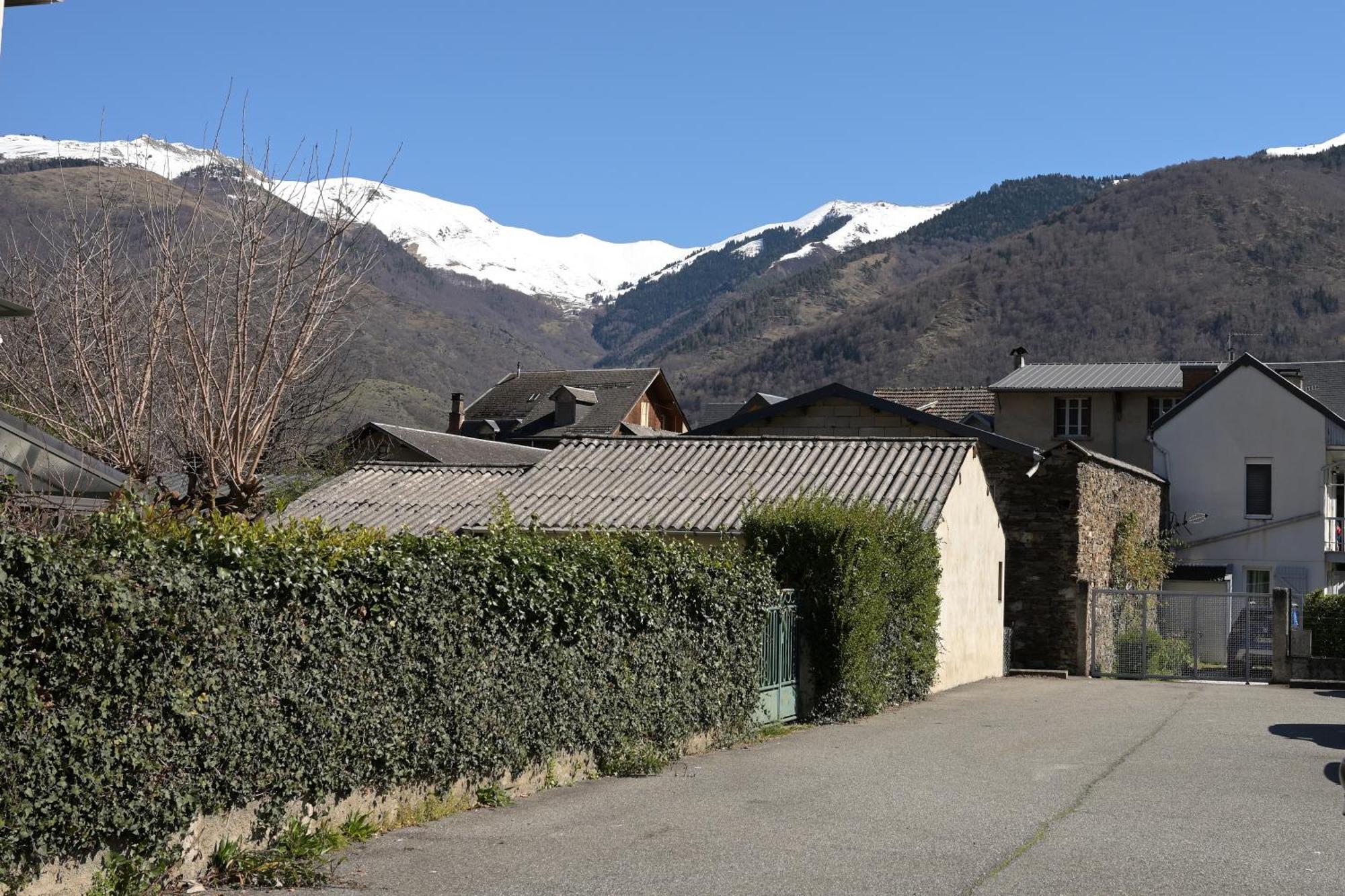 Les Rosiers Villa Bagnères-de-Luchon Buitenkant foto